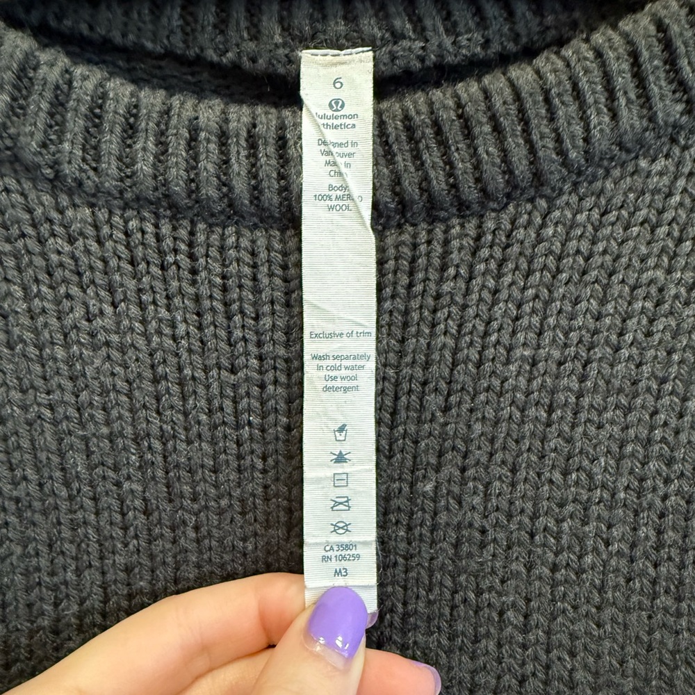 Women's Lululemon Gray Sweater - Picture 2 of 3